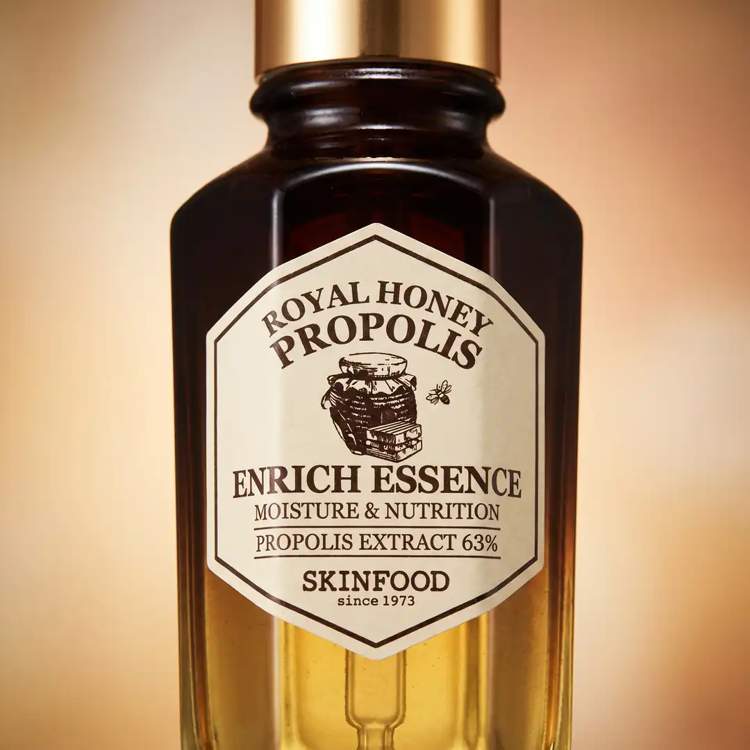 Skinfood Royal Honey Propolis Enrich Essence — Kraliyet Arı Besini