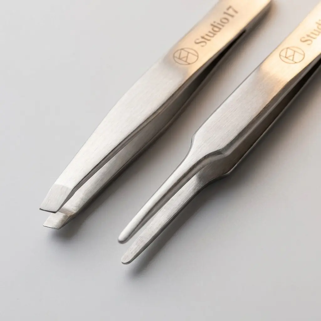 STUDIO17 Studio Makeup Tweezer Duo — Hassas İşlerde Konfor