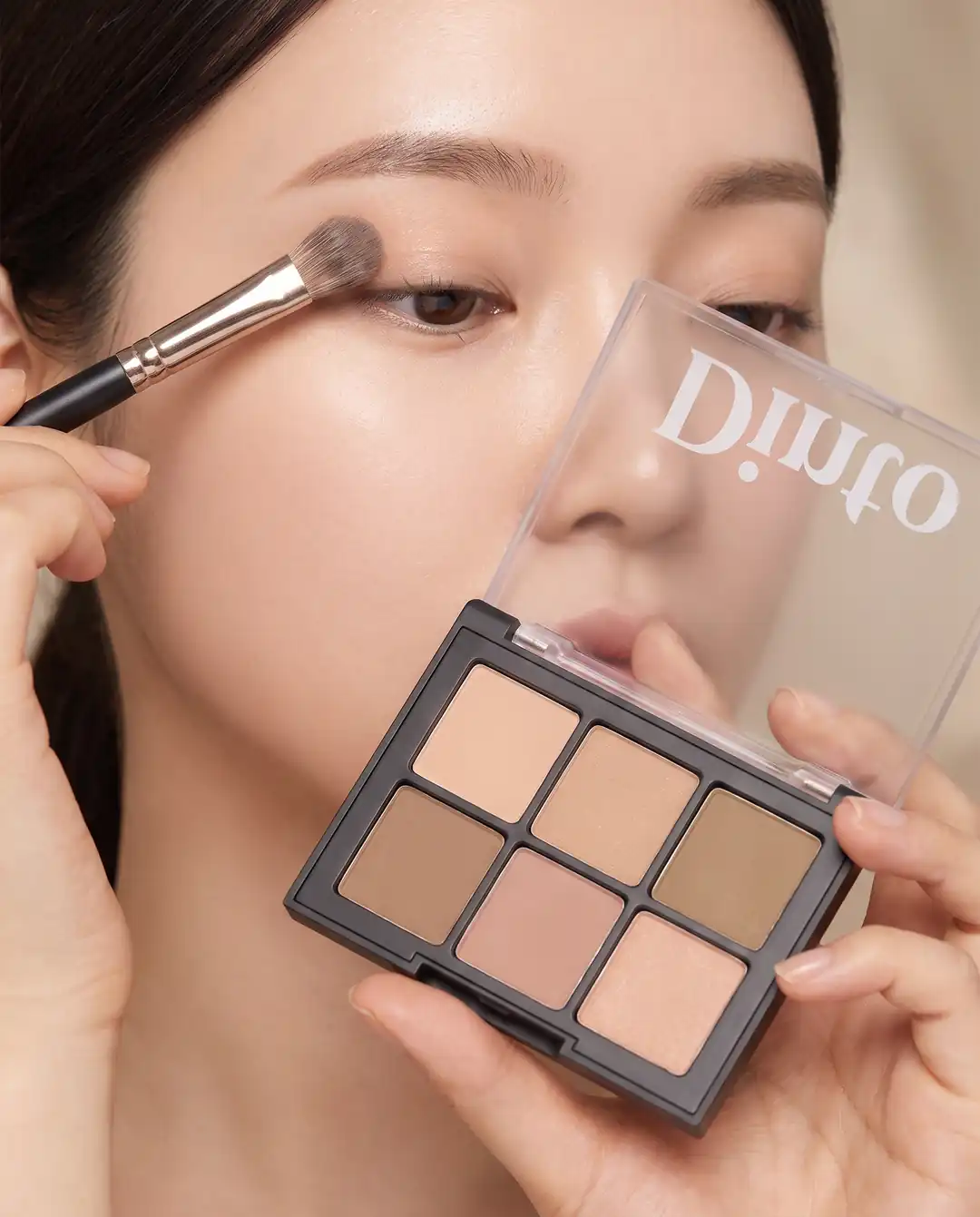 Dinto Blur-Finish Shadow — Glitter Tonlu Vurgu