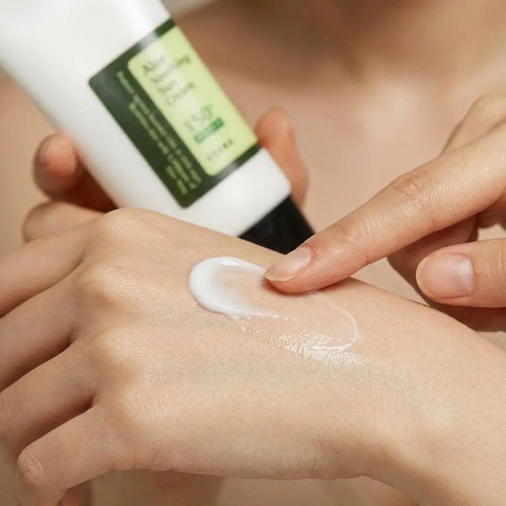 COSRX Aloe Soothing Sun Cream SPF50 50ml — Beyaz İz Bırakmaz