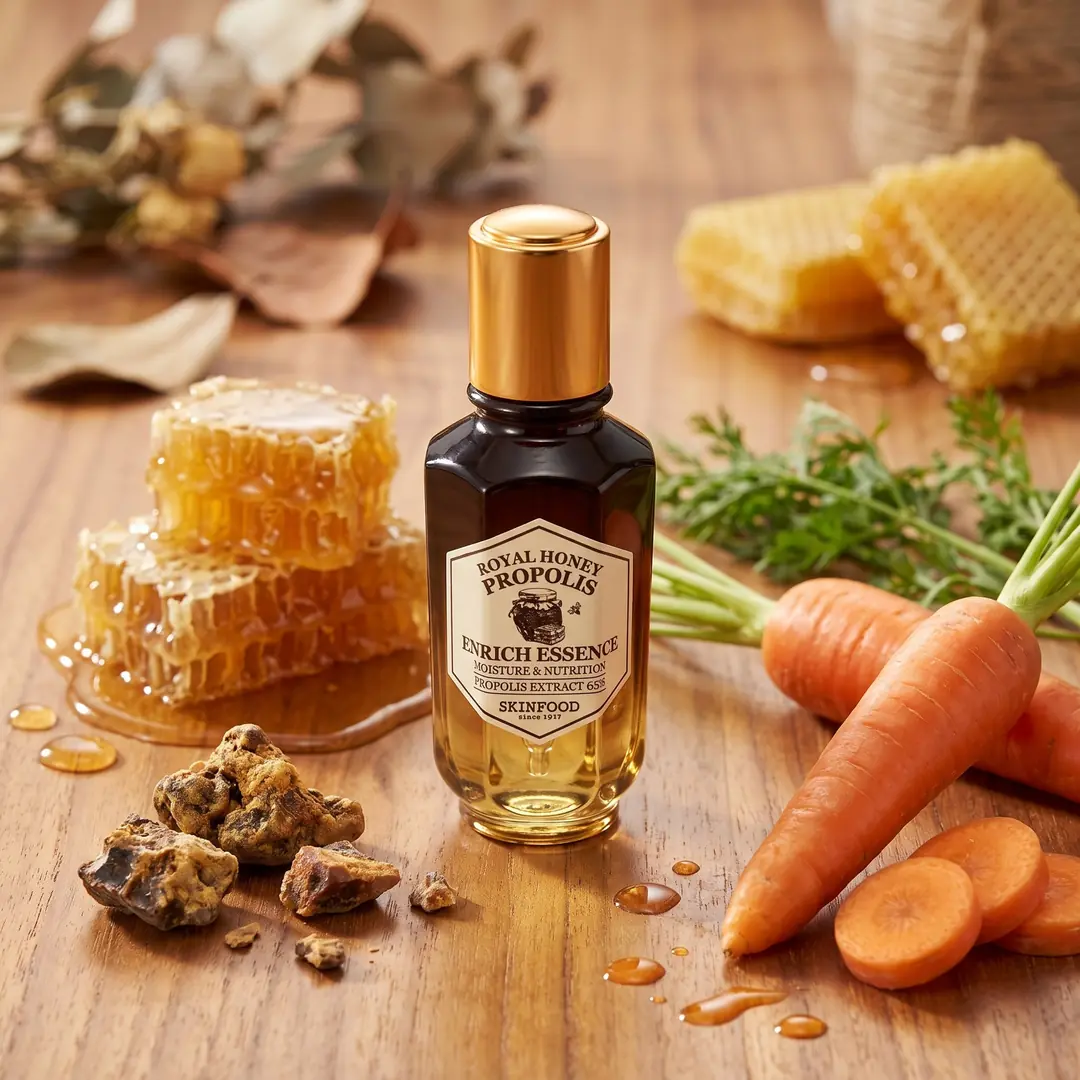 Skinfood Royal Honey Propolis Enrich Essence — Güçlü Görünen Bariyer