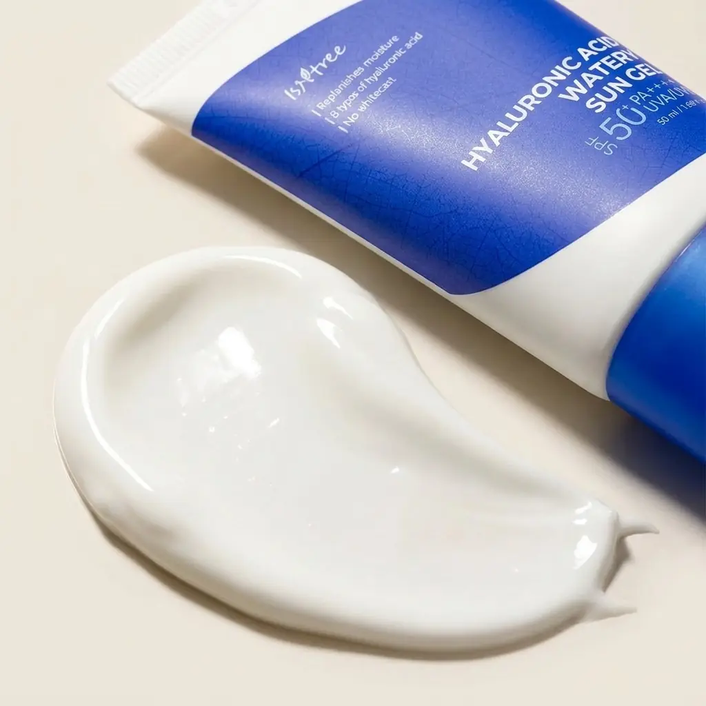 ISNTREE HA Watery Sun Gel SPF50+ 50ml — Beyaz iz bırakmayan doku