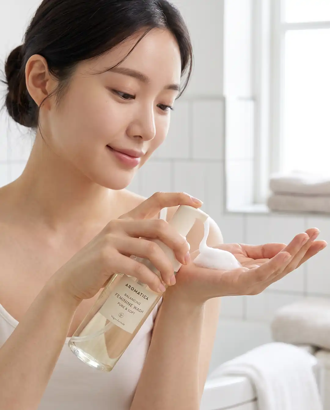 Aromatica Pure & Soft Feminine Wash 170ml — İstediğin yere bir damla